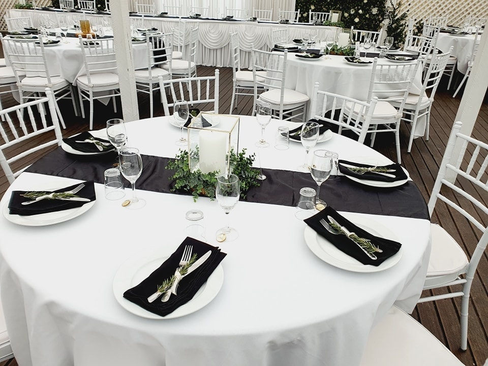 AEEABA7B-F819-40D4-974B-7547F6DE8894