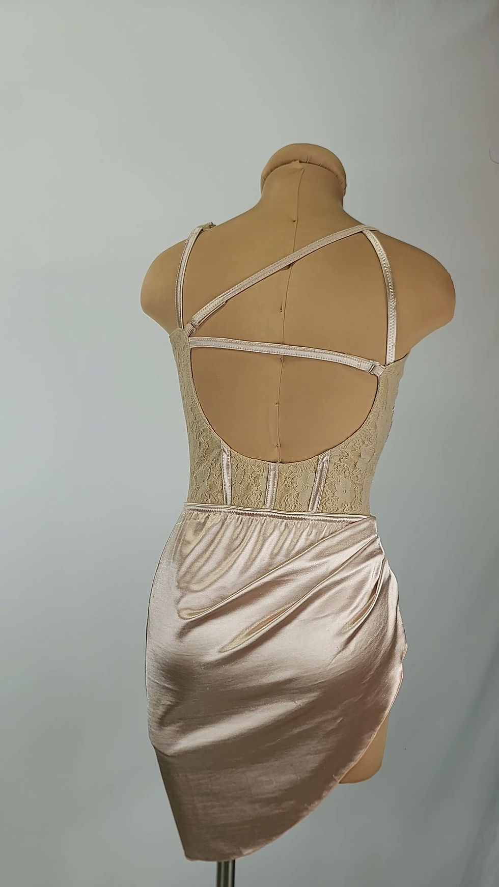 Thumbnail: Champagne Lace Costume