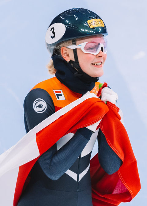 Xandra Velzeboer is een Nederlandse shorttracker die goud heeft gewonnen op de Olympische Spelen.