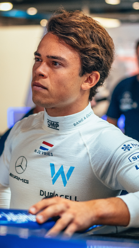 Nyck de Vries is een Nederlandse autocoureur die uitkomt in de Formule E en voormalig in de Formule 1 voor AlphaTauri.