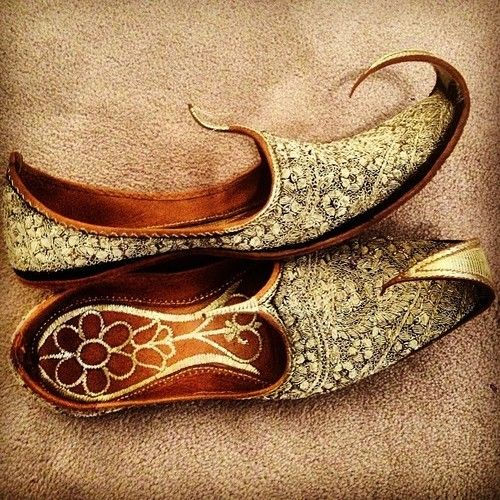 Thumbnail: Handmade Men's Juti