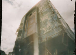 Foto estenopeica a color