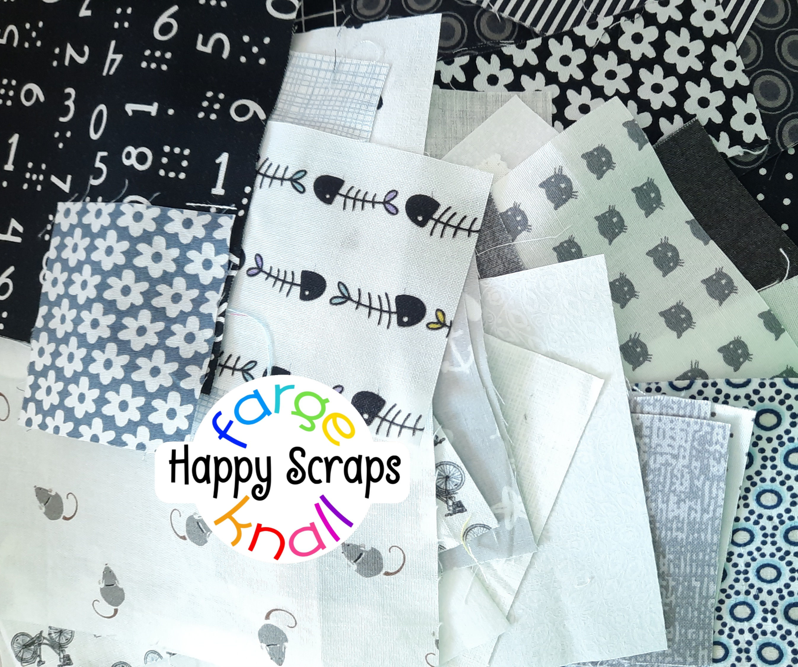 Happy Scraps svart/hvit
