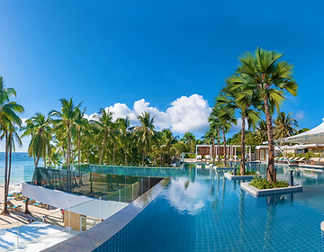 Henann Crystal Sands Resort Swimming Pool