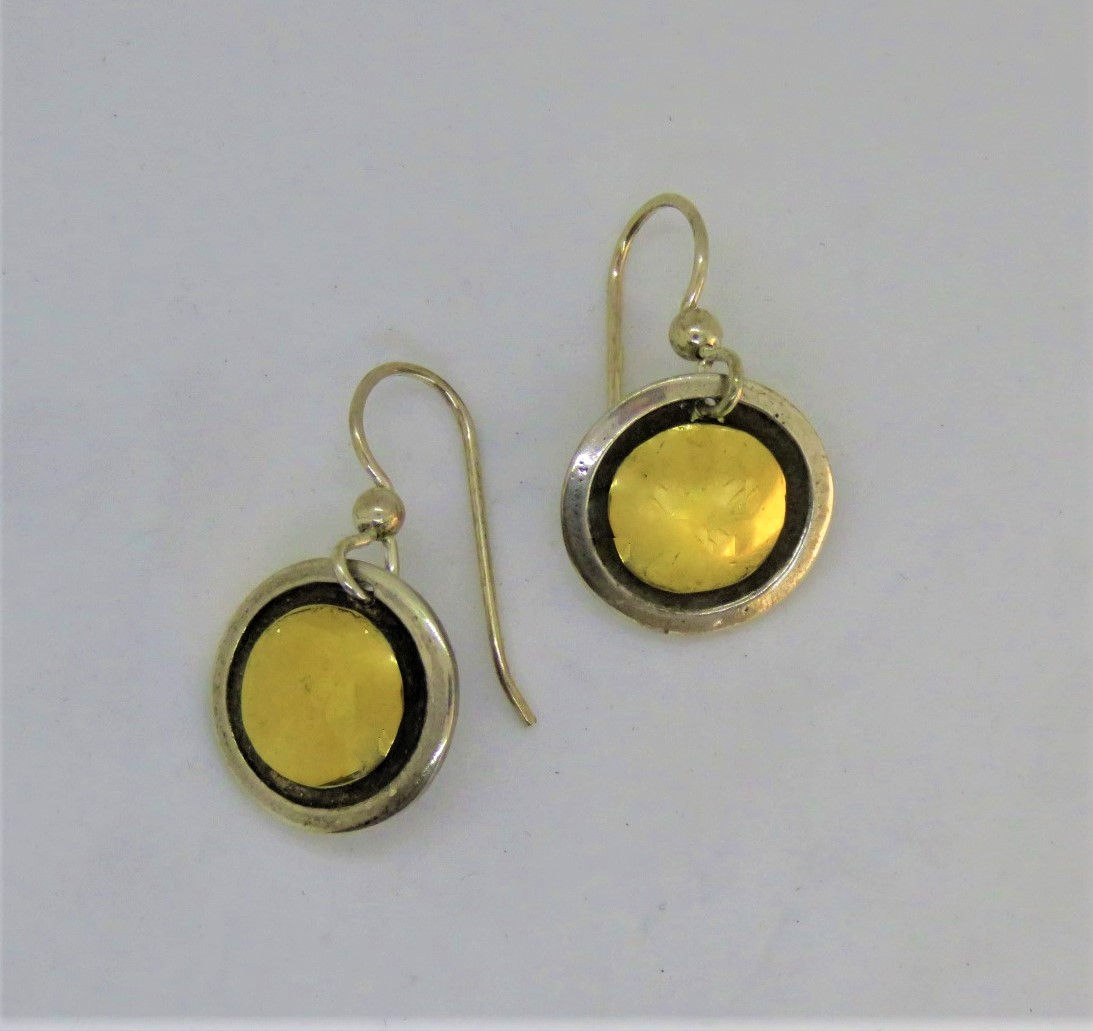 D902  silver and 22k gold disk earring