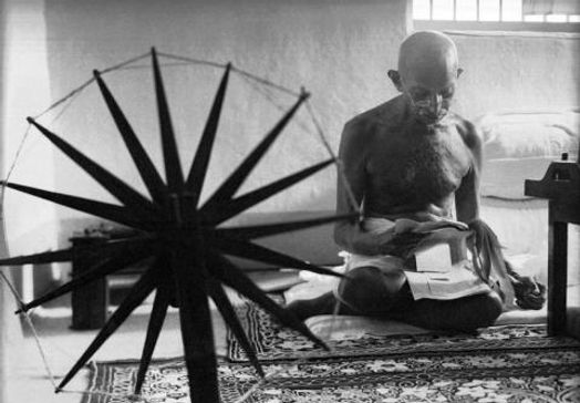 Mohandas Ghandi, 1946.jpg