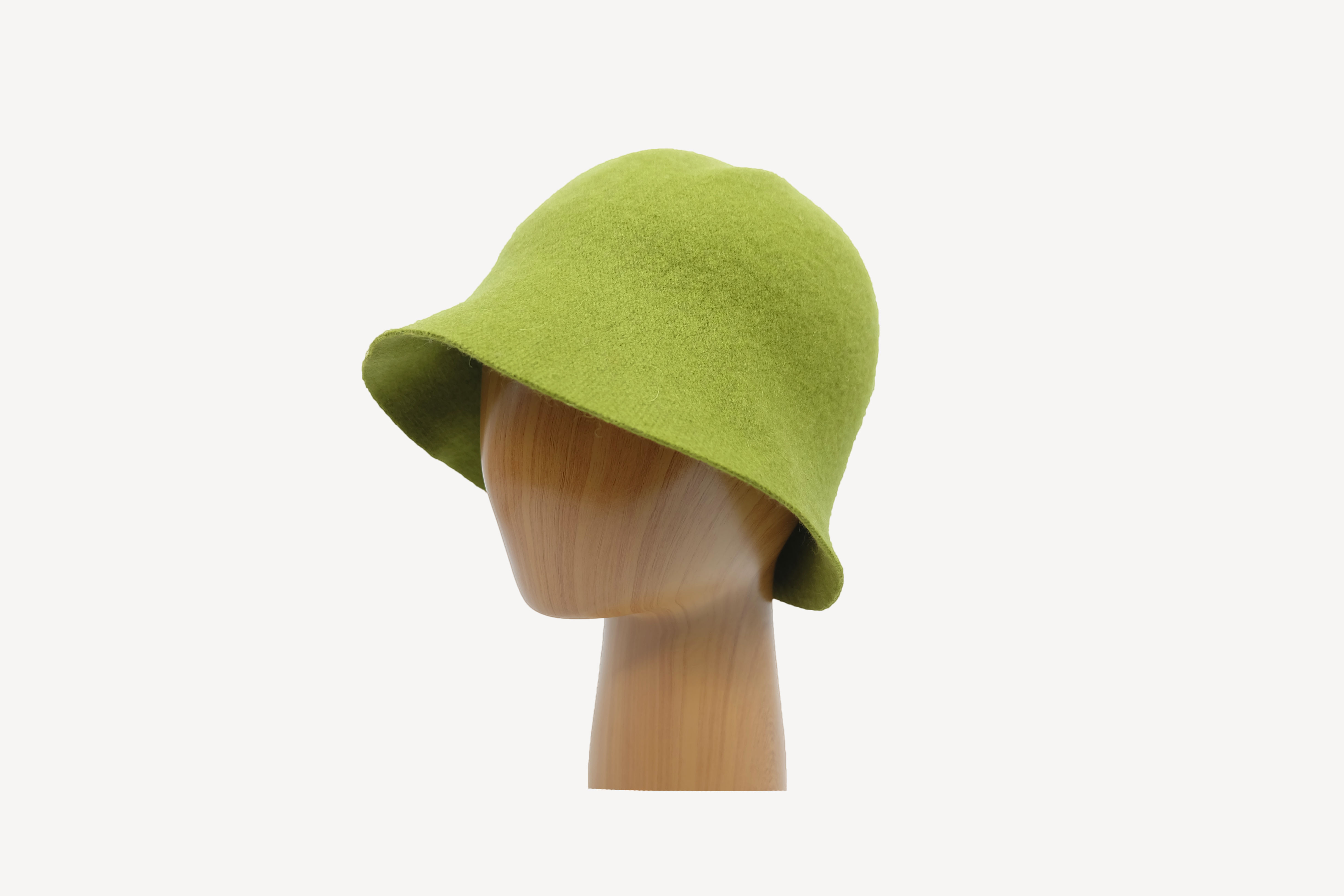 Cloche made of virgin wool