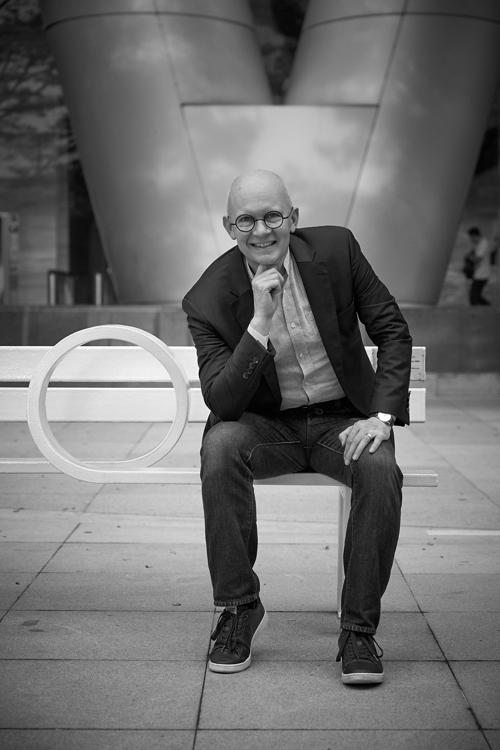 Henrik Jensen, C-suite adviser and executive mentor, seated portrait
