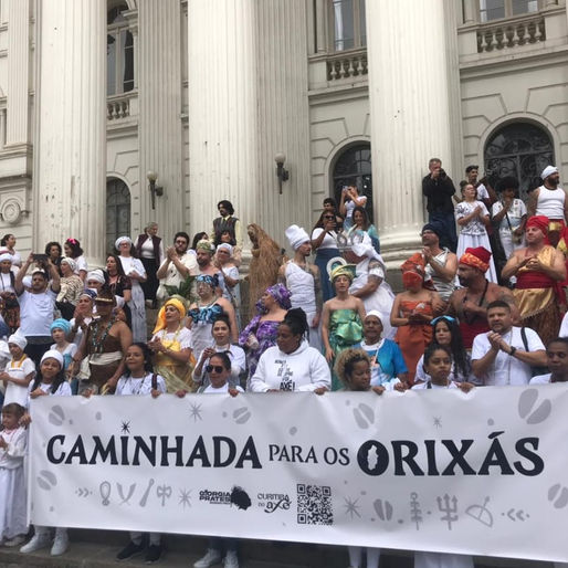 umbnahda manifestando suas raízes