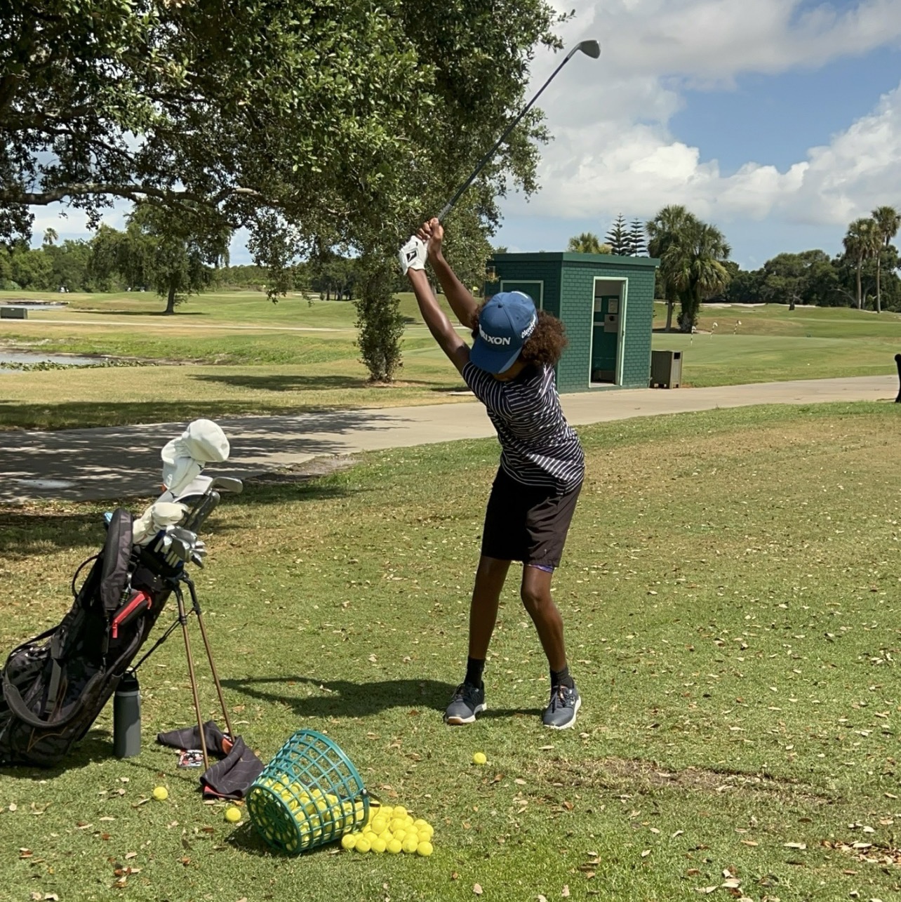 Malachi Davis Golfing