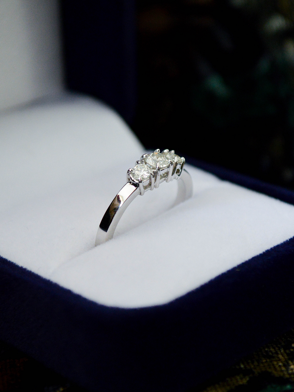 3. Anillo Monserrat.png