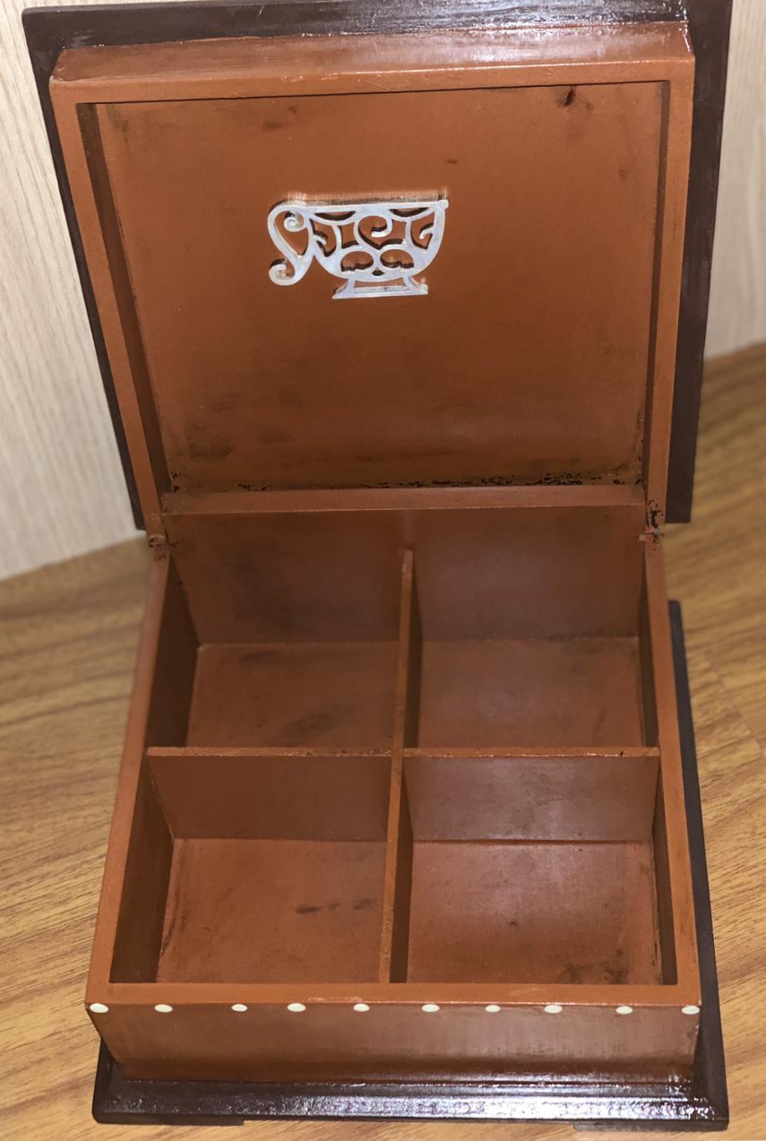 Miniatura: Caja de Té