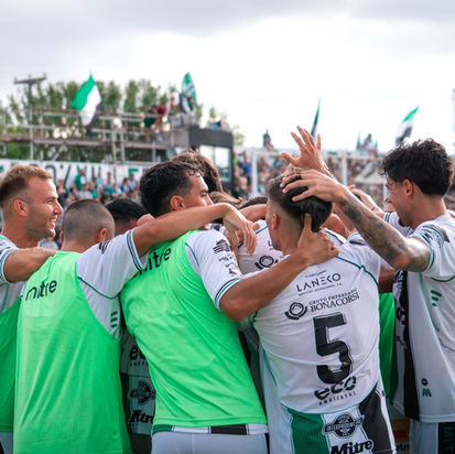 Villa Mitre recibe a Santamarina 