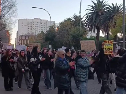 Muerte del coipo a patadas: se hizo una marcha por los animales