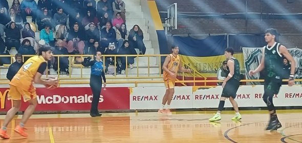 Villa Mitre perdió el primero con Bahiense del Norte