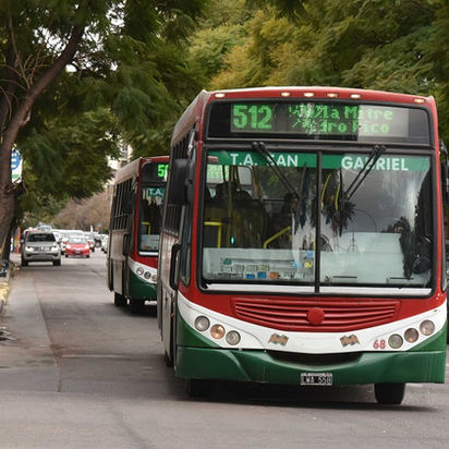 Varias líneas de colectivos que pasan por Villa Mitre cambian recorridos