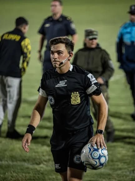 Facundo Altuna será el árbitro de Villa Mitre por Liga del Sur
