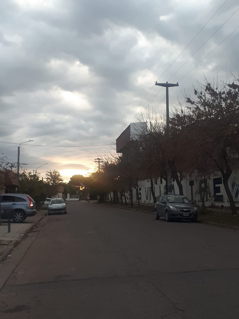 domingo con cielo cubierto