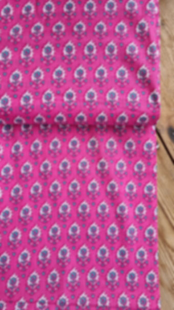 INDIAN BLOCK PRINT STYLE VOILE - FUSCHIA DAHLIA - COTTON - 50CM