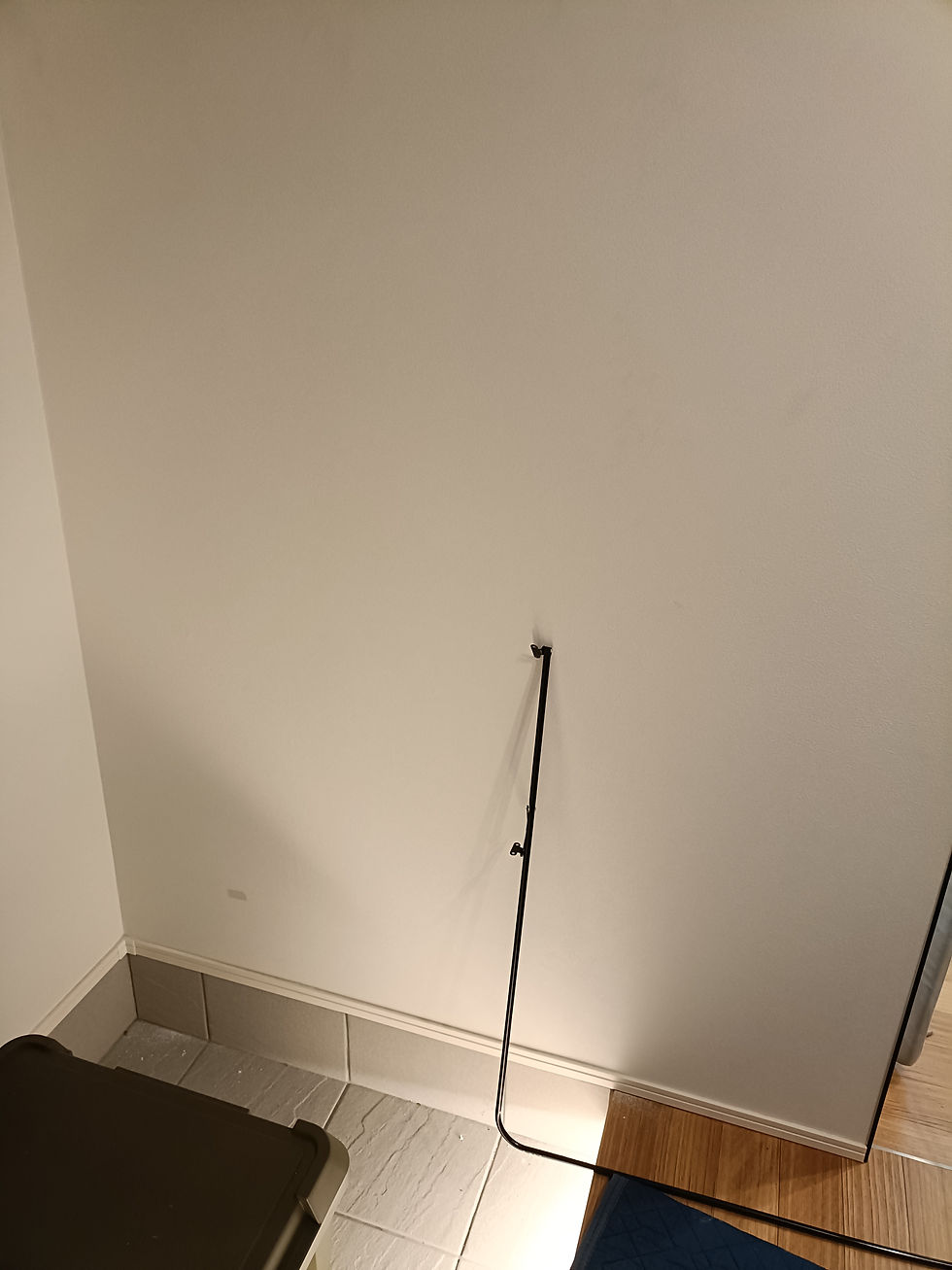 壁掛け鏡の取付★