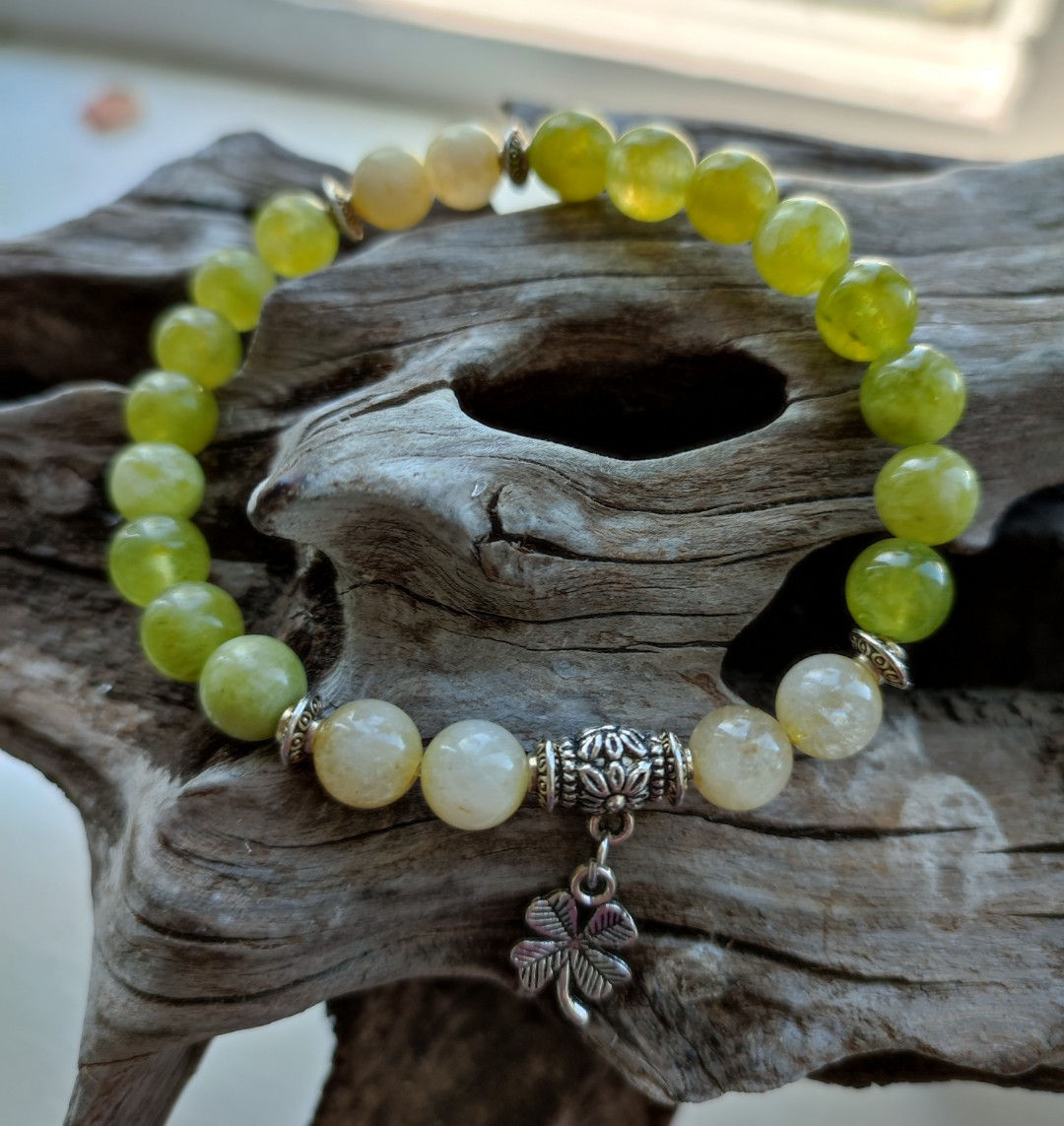 Citrine & Peridot 8mm Gemstone Elastic Stretch Bracelet with Clover Charm