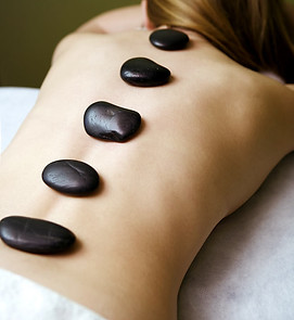 Massage aux pierres chaudes