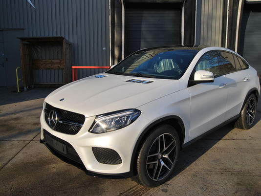 Mercedes GLE Satin Pearl White