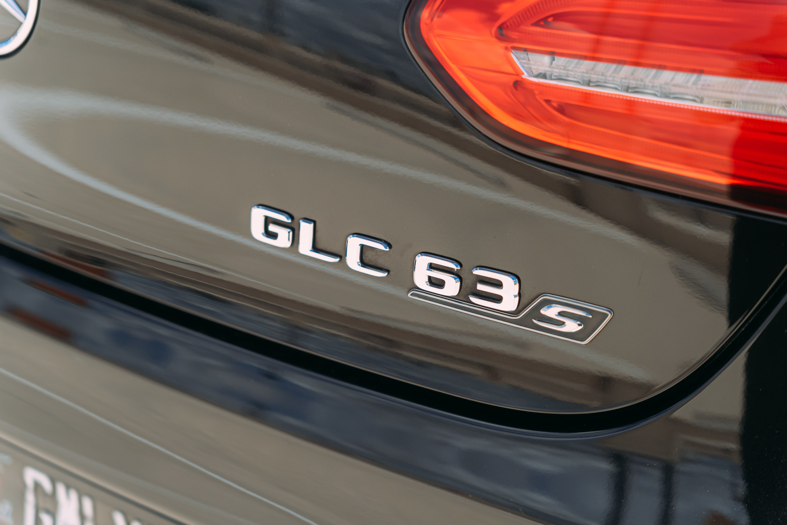2019 Mercedes-Benz GLC63s, view 2