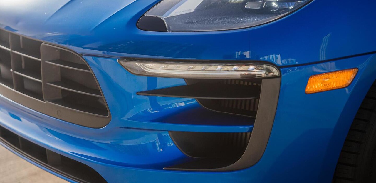 2017 Porsche Macan GTS, view 6