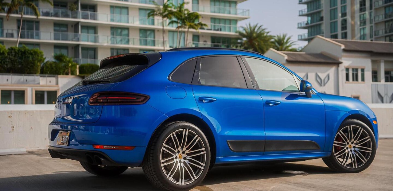 2017 Porsche Macan GTS, view 8