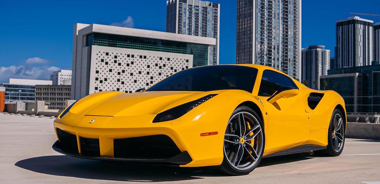 Ferrari 488 Spider, view 6