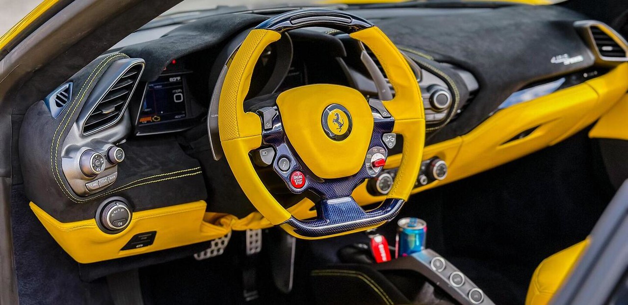 Ferrari 488 Spider, view 11