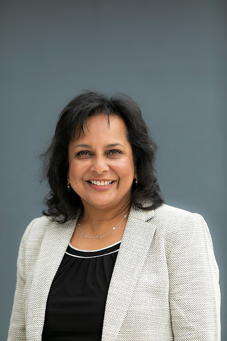 DK_B6706 Headshot 2.jpg