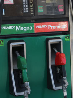 Baja precio de gasolina en frontera norte