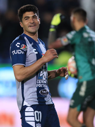 Ibáñez coquetea con el Tri