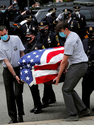 Suma el mundo 4 millones 440 mil 989 casos de COVID-19