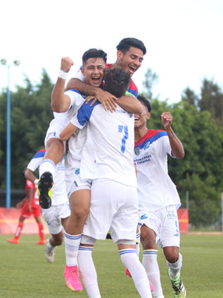 Quetzales levanta el vuelo