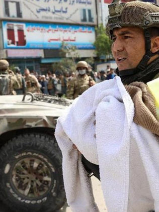 Recién nacidos, entre las víctimas de ataque a hospital en Afganistán