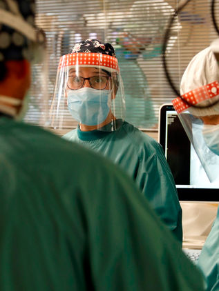 La presión hospitalaria preocupa en España con los casos de covid en aumento