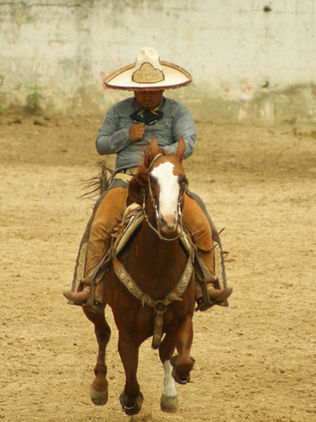 San Luis toma delantera