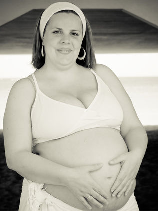 Especialistas estudian contenido de hormonas en leche de mujeres obesas