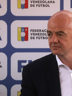 Infantino: La Eurocopa también podría ser cada dos años, como los Mundiales
