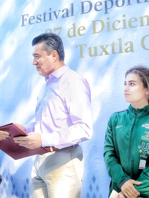 Asiste Rutilio Escandón al Festival Deportivo de Exhibición