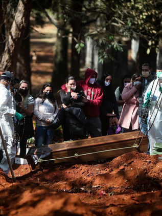 En un día Brasil reporta más de mil muertes por COVID-19