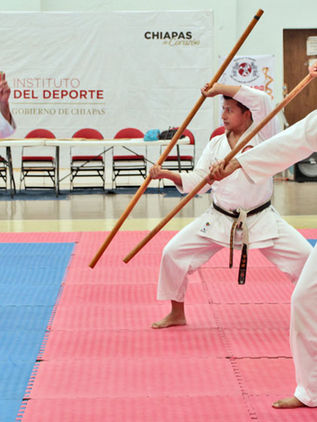 Reciben adiestramiento tradicional