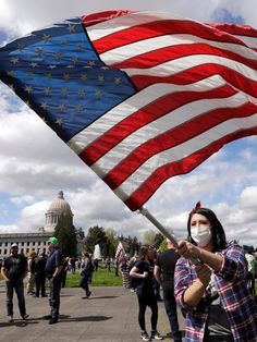 Protestan en Washington en contra de quedarse en casa por COVID-19