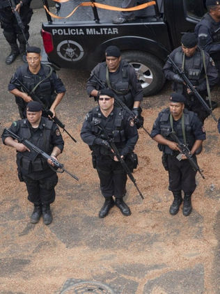 Autorizan a policías en Río de Janeiro dar muerte a delincuentes armados