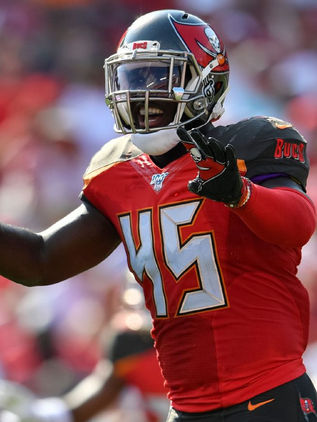 Devin White es baja en Bucaneros