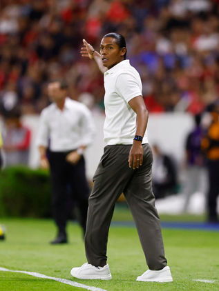 El vestidor de Cruz Azul cierra filas con Kevin Mier de cara a la final ante Pumas