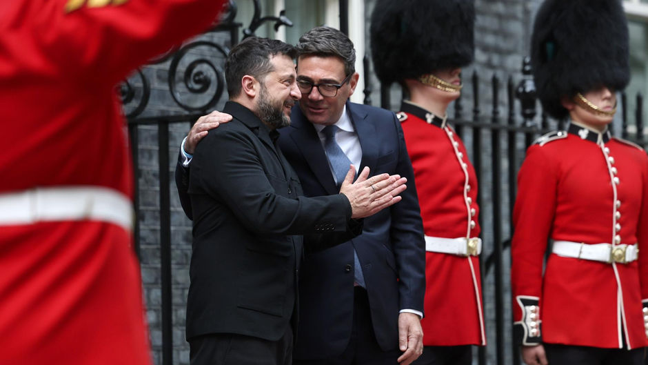 Zelenski y Andy Burnham afirman que Rusia no tiene "ningún interés en la paz" tras reunirse en Londres